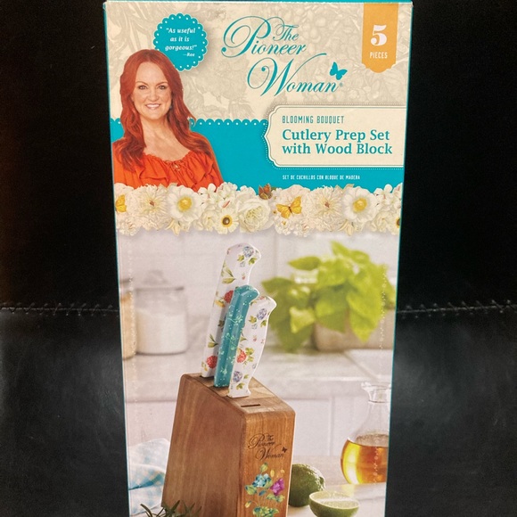 🔪Pioneer Woman Cutlery Set with Wooden Block 🔪 - Picture 1 of 11